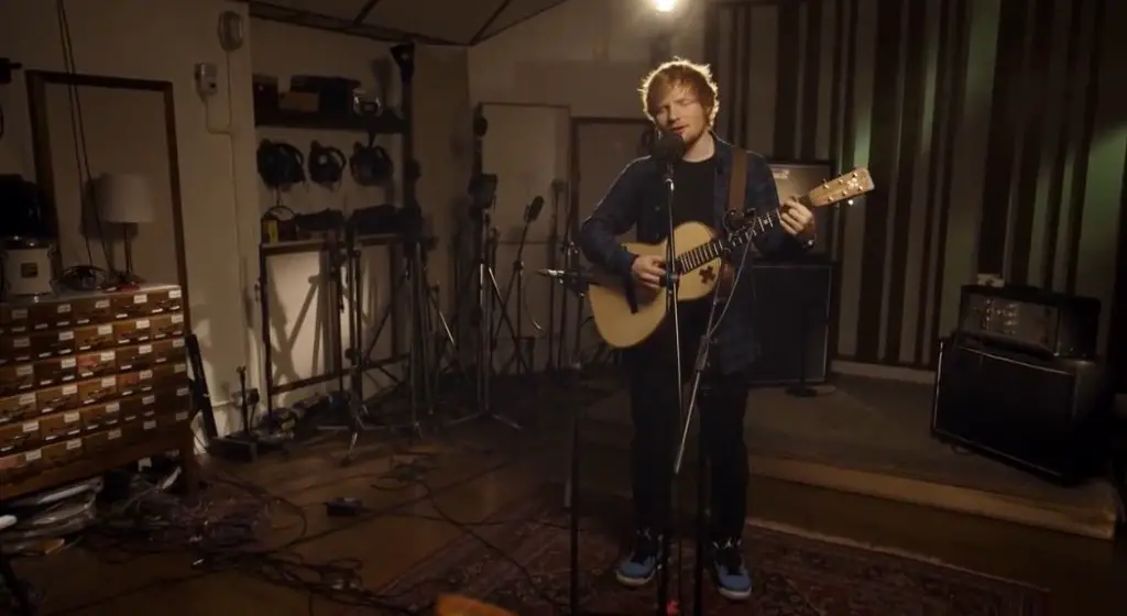 Ed Sheeran acoustic She Looks So Perfect