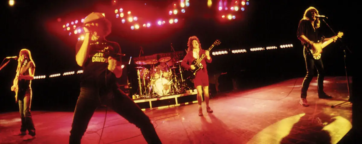 AC/DC to perform at 57th Grammy Awards