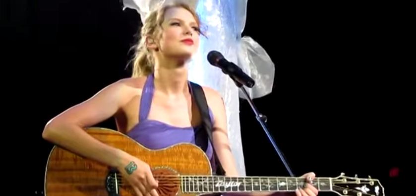 taylor swift covers eminem's lose yourself live on speak now tour and on radio