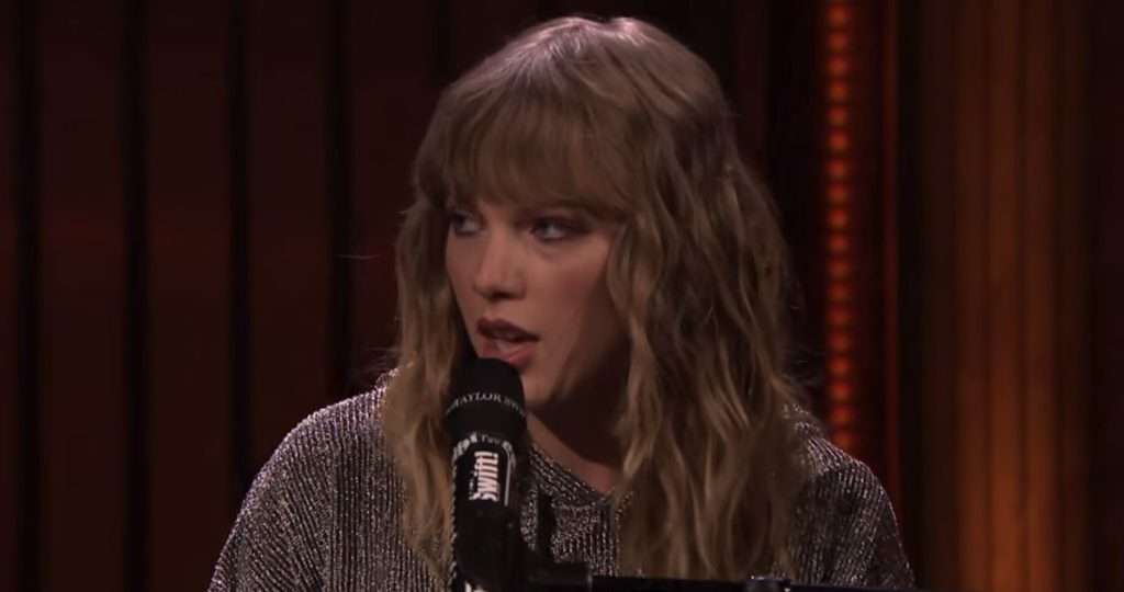 Watch Taylor Swift Perform 